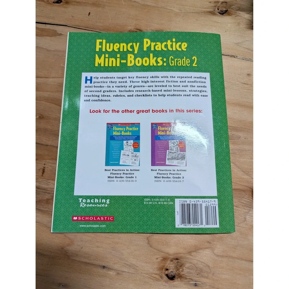 Scholastic Fluency Practice Mini-Books Grade 2 Green Excellent Reading Resource